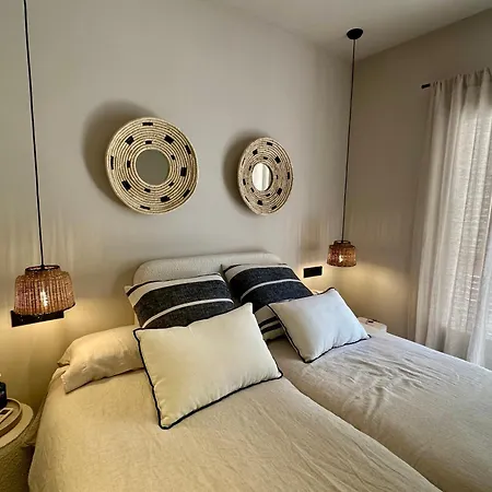 Blanca 13 - Recien Renovada Casa Con Jardin Y Piscina Comunitaria Holiday home